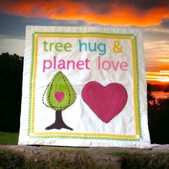 Pottery Barn Teen Pillow Cover Love Hug Planet Tree Embroidered Organic Cotton. - Picture 16 of 16